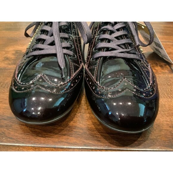 Louis Vuitton Burgundy Patent Leather Lace-Up Wingtip Flats Shoes, Size 37 / 7 - Picture 3 of 9